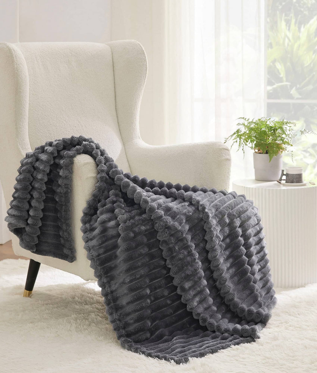 Couverture rechauffante en laine polaire Hallo