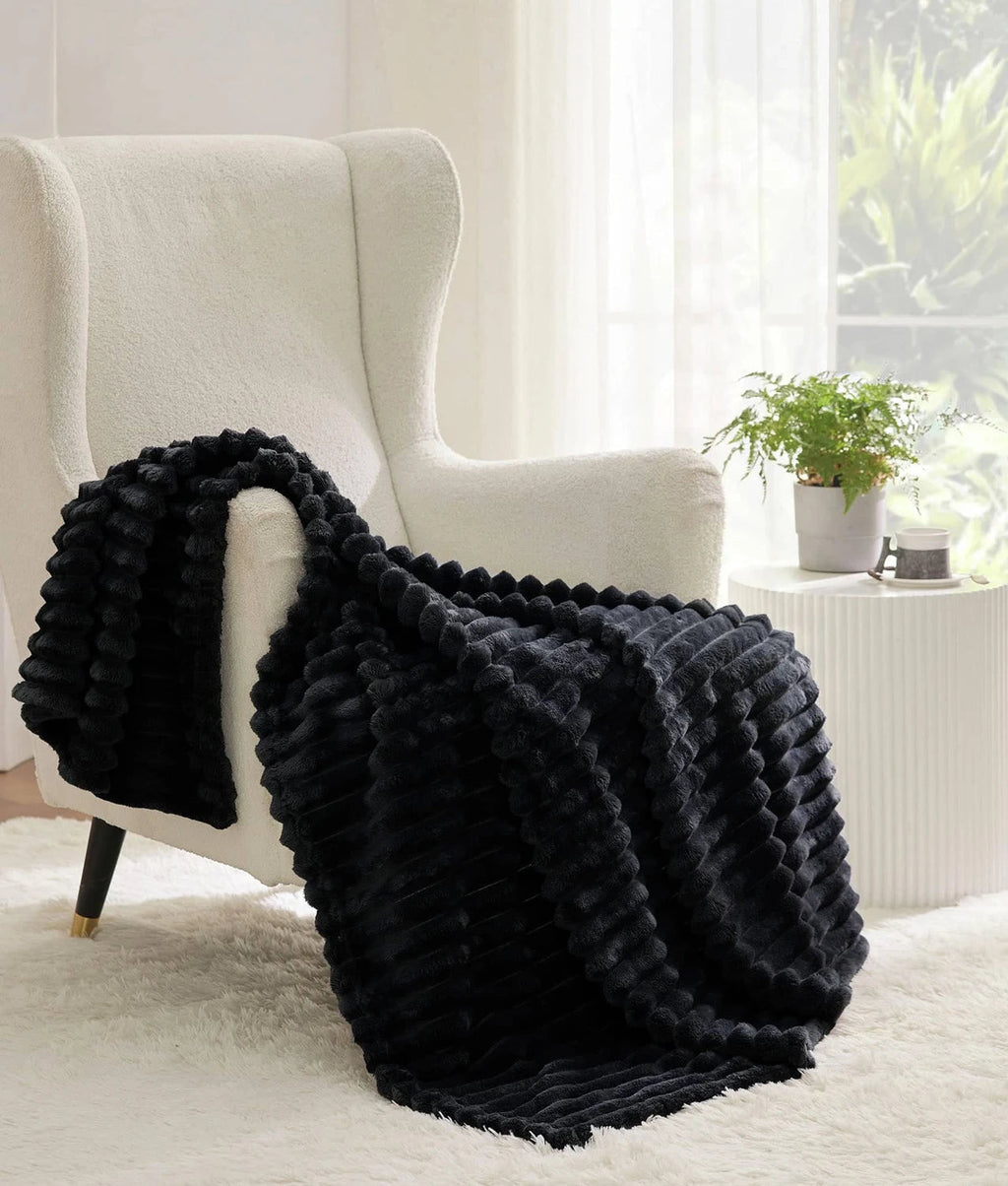 Couverture rechauffante en laine polaire Hallo